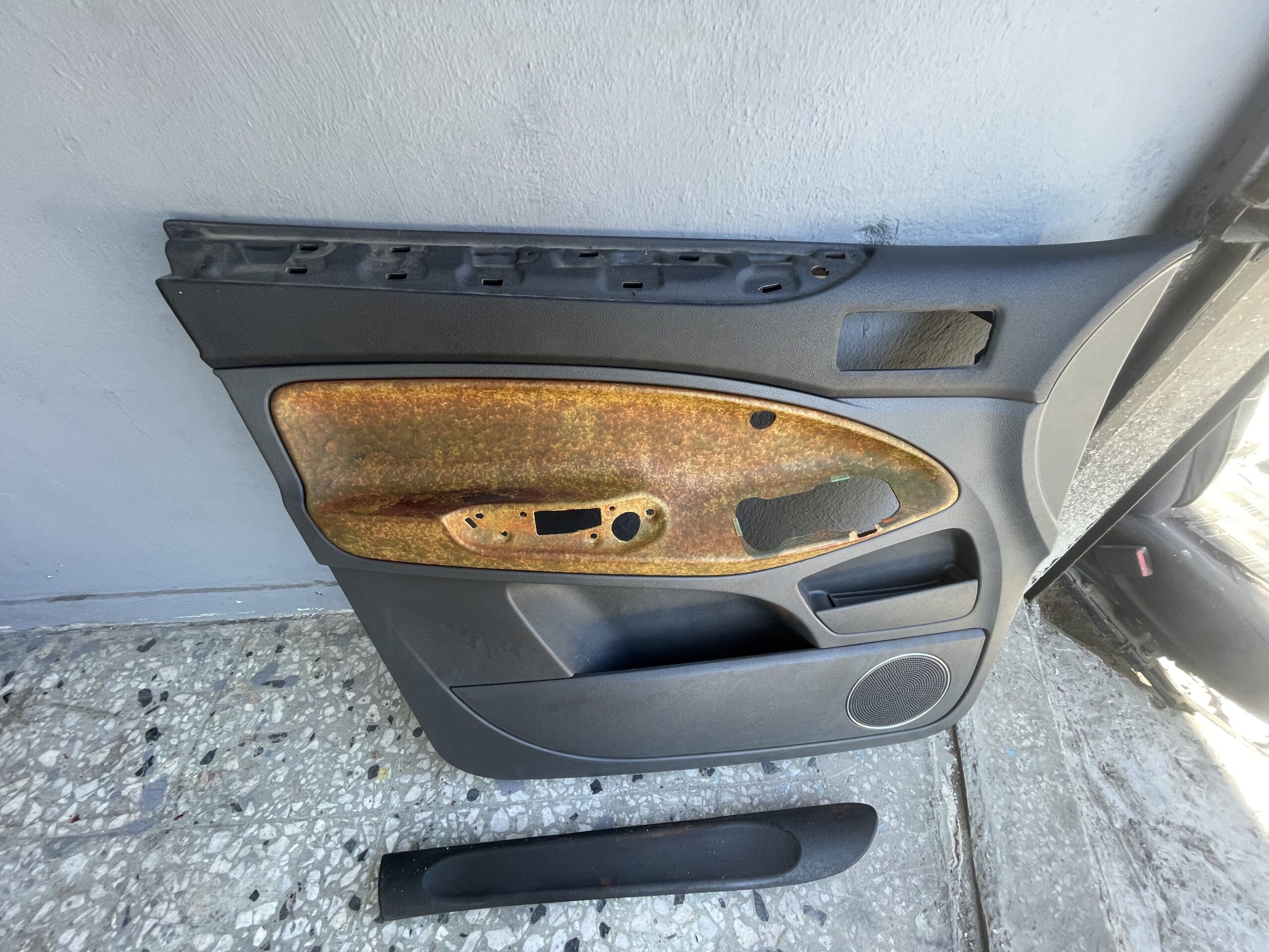 adana oto döşeme adana oto kapı döşeme